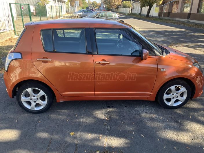 SUZUKI SWIFT 1.5 VVT GS Navigátor (Automata)