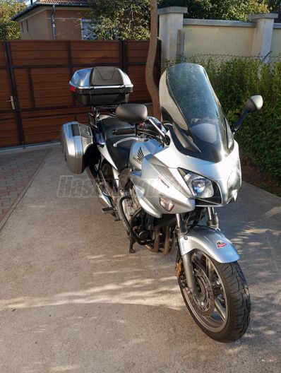 HONDA CBF 1000