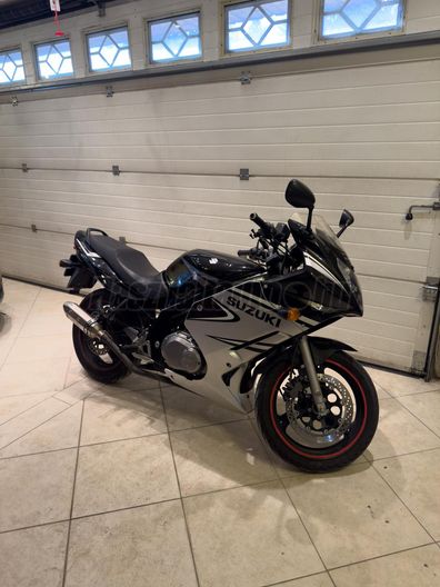 SUZUKI GS 500 F