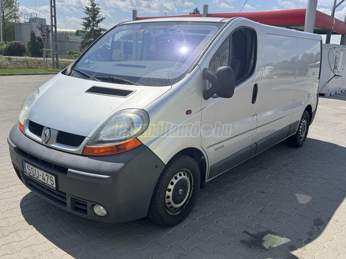 RENAULT TRAFIC 2.5 dCi L2H1 Komfort