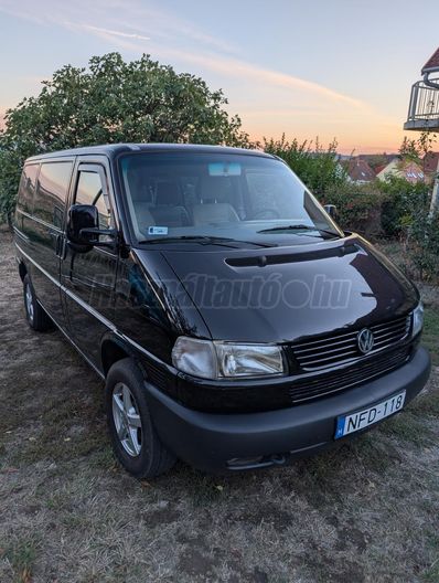 VOLKSWAGEN CARAVELLE 2.5 TDI