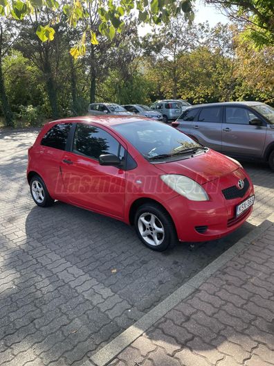 TOYOTA YARIS 1.0 998 Ice