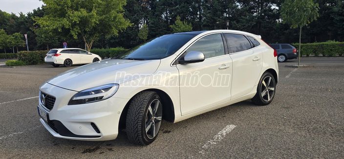 VOLVO V40 2.0 D [D3] R-Design