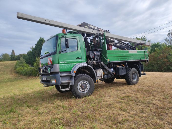 MERCEDES-BENZ ATEGO 18.23 4X4