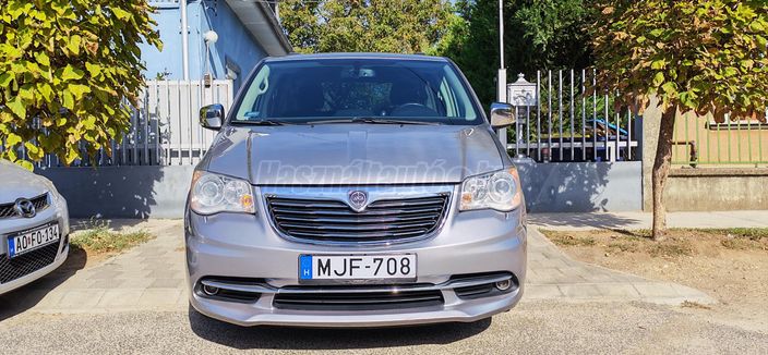 LANCIA VOYAGER 3.6 V6 Platinum (Automata) (7 személyes )