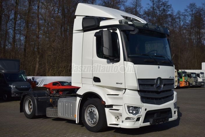 MERCEDES-BENZ ANTOS 1842 4X2 NYERGESVONTATÓ