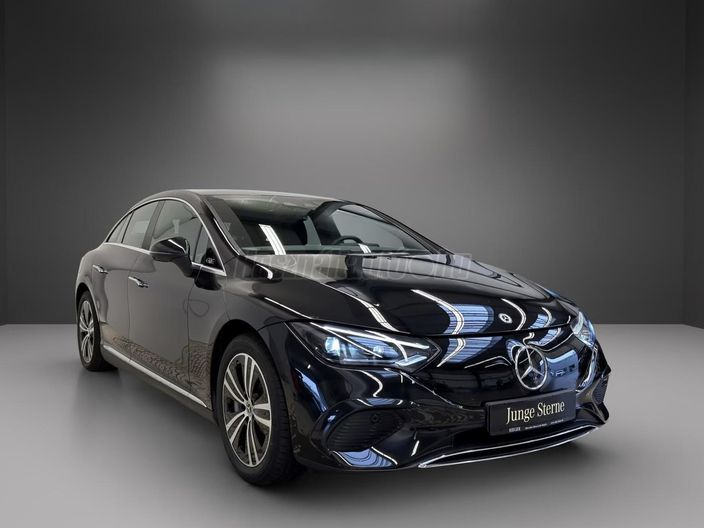 MERCEDES-BENZ EQE 350+
