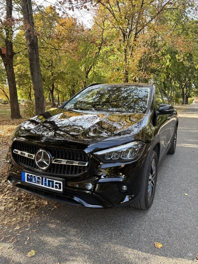 MERCEDES-BENZ GLA 180 7G-DCT Mild hybrid drive