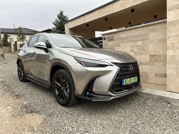 LEXUS NX 450h+ Prestige Top CVT