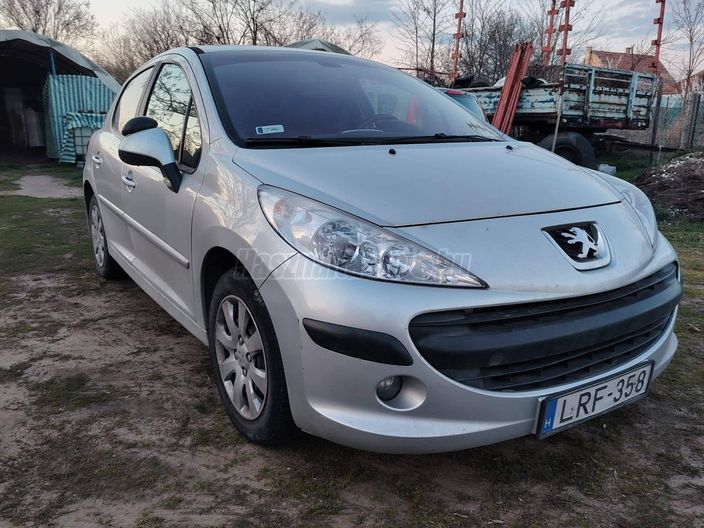 PEUGEOT 207 1.6 HDi Premium