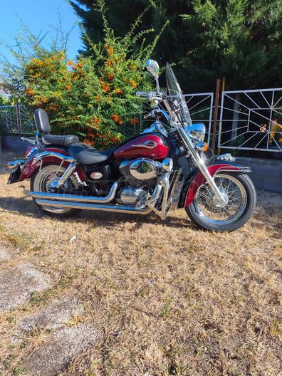 HONDA VT 750