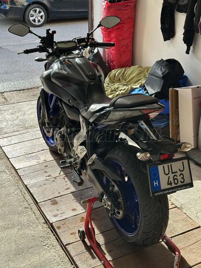 YAMAHA MT-07