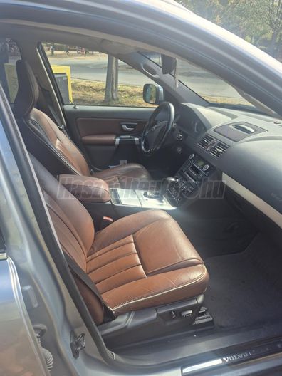 VOLVO XC90 2.4 D [D5] Kinetic Geartronic (7 személyes )