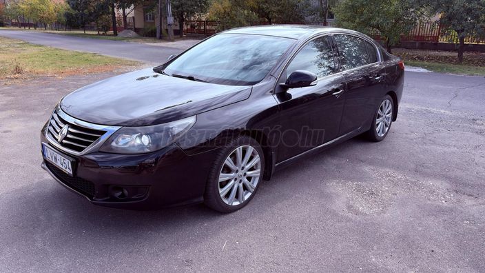 RENAULT LATITUDE 2.0 dCi Initiale (Automata)