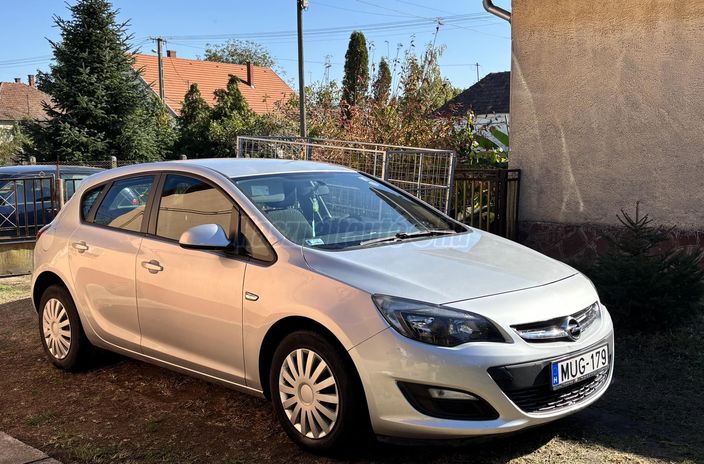 OPEL ASTRA J 1.6 Enjoy