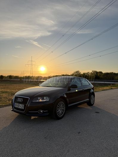 AUDI A3 2.0 TDI Attraction quattro DPF
