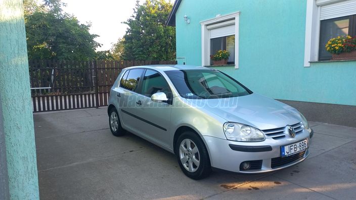 VOLKSWAGEN GOLF V 1.4 Trendline