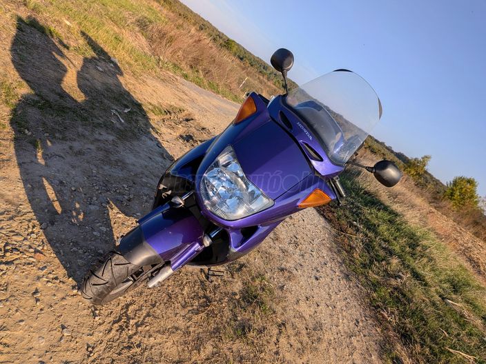 HONDA FES 250