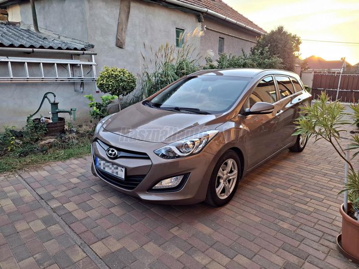 HYUNDAI I30 CW 1.6 CRDi LP Business