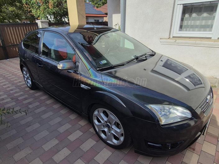 FORD FOCUS 2.5 turbo ST