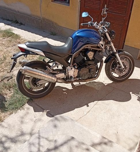YAMAHA BT 1100