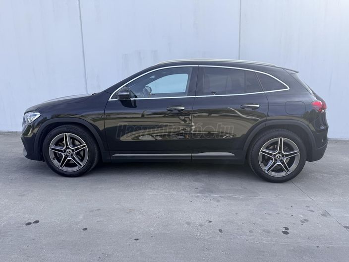 MERCEDES-BENZ GLA 200 d AMG Line 8G-DCT