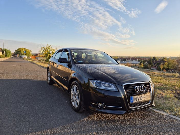 AUDI A3 1.6 TDI Attraction DPF