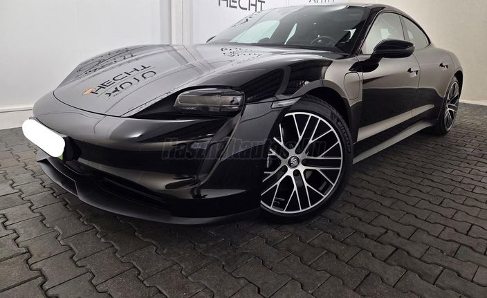 PORSCHE TAYCAN 4