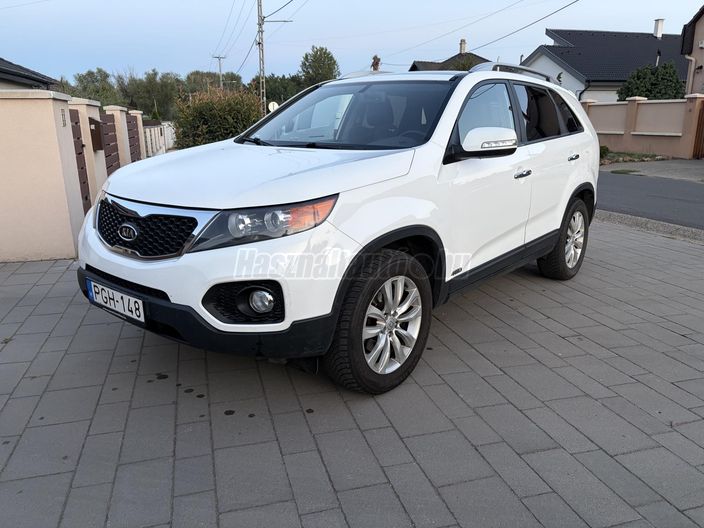 KIA SORENTO 2.2 CRDi EX Mid 4WD (7 személyes ) (Automata)