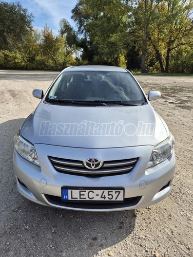 TOYOTA COROLLA Sedan 1.4 Luna