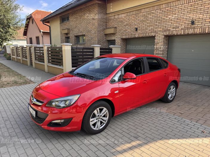 OPEL ASTRA J 1.6 Enjoy EURO6