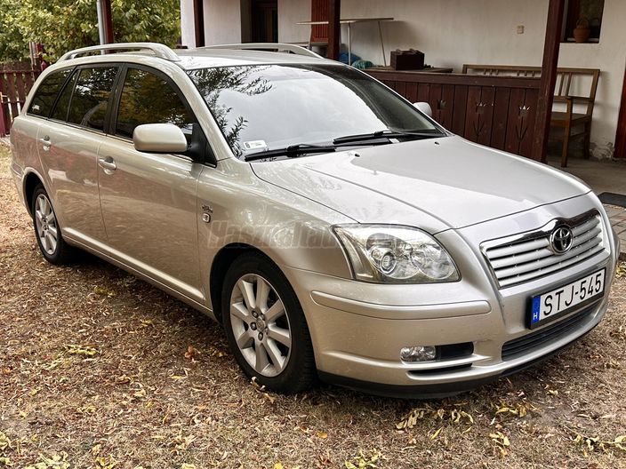 TOYOTA AVENSIS 2.0 D Sol Comfort