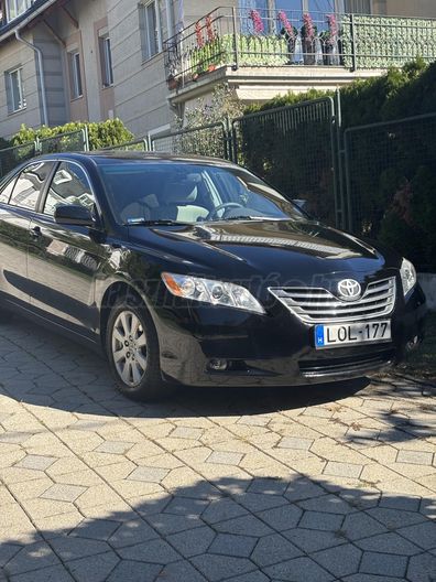 TOYOTA CAMRY 2.4 Hybrid (Automata)