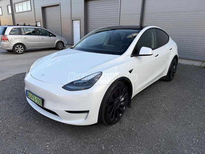 TESLA MODEL Y Performance AWD (Automata)