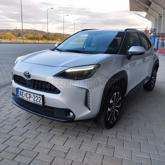 TOYOTA YARIS CROSS 1.5 Hybrid Comfort Style Tech e-CVT