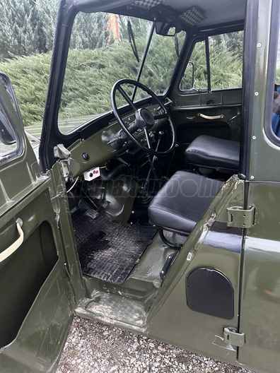 UAZ 469