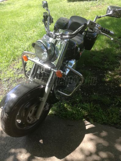 SUZUKI VL 1500 (INTRUDER)