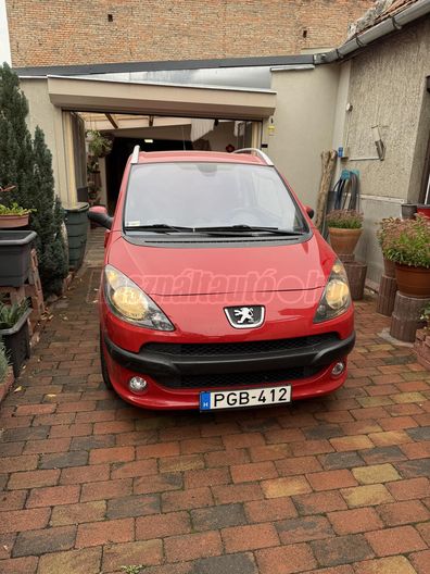 PEUGEOT 1007 1.6 Sporty (Automata)