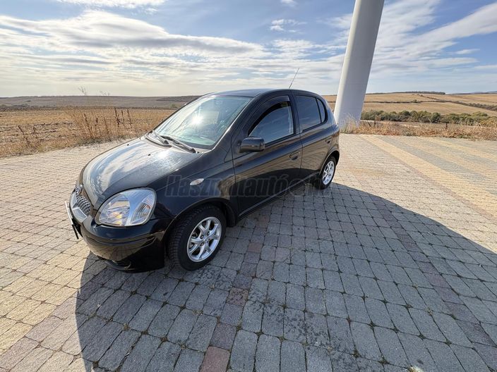 TOYOTA YARIS 1.3 Linea Sol