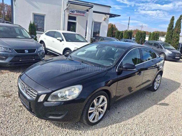 VOLVO S60 2.0 D [D3] Geartronic
