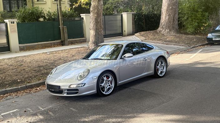 PORSCHE 911 Carrera S