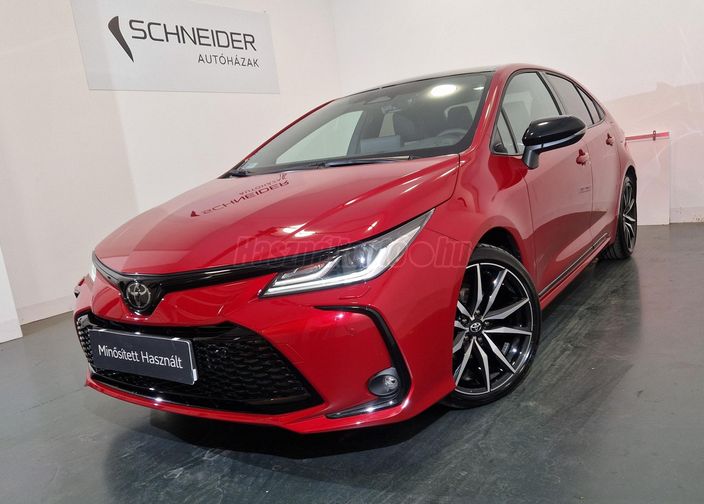 TOYOTA COROLLA Sedan 1.8 Hybrid GR Sport e-CVT