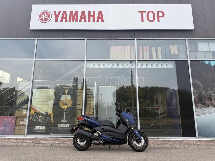 YAMAHA X-MAX 300