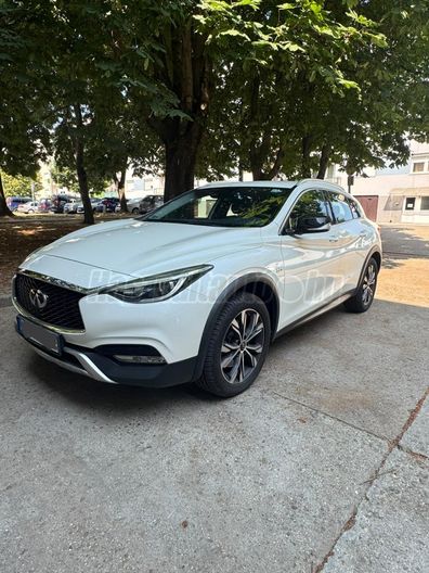 INFINITI QX30 2.2d Luxe AWD DCT
