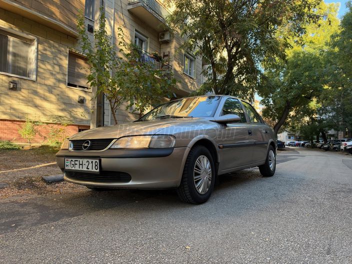 OPEL VECTRA B 1.6 16V GL