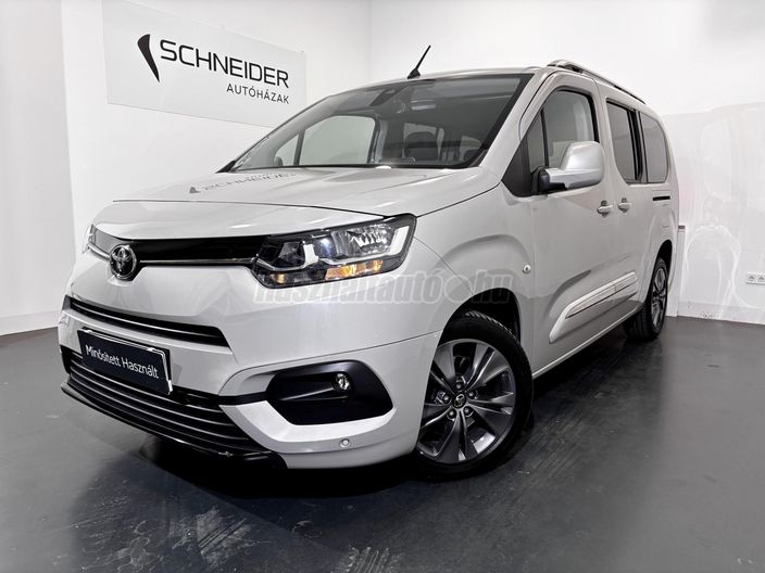 TOYOTA PROACE City Verso 1.2T Family L2H1 (Automata) [7 személy]