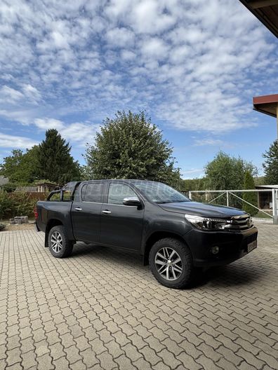 TOYOTA HILUX 2.4 D-4D 4x4 Double Active TSS