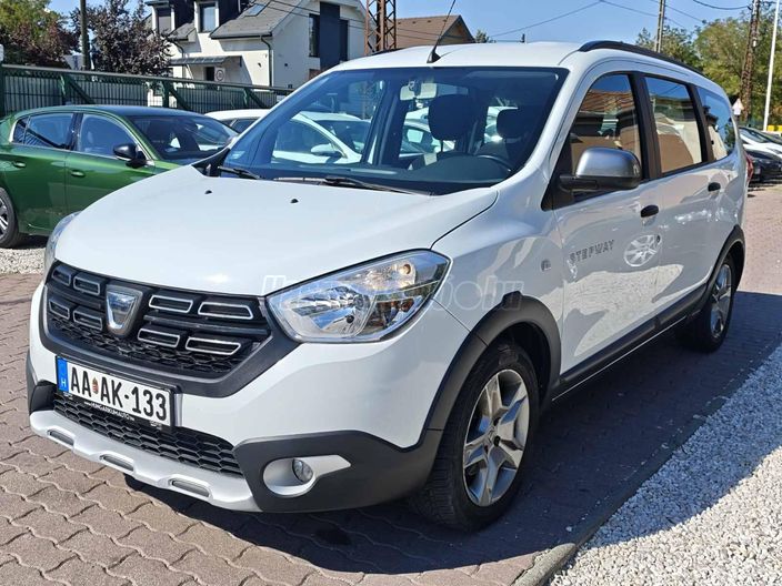 DACIA LODGY 1.5 Blue dCi Stepway (7 személyes )