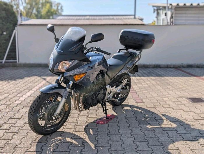 HONDA CBF 600