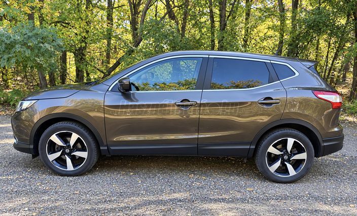 NISSAN QASHQAI 1.2 DIG-T N-Connecta EURO6